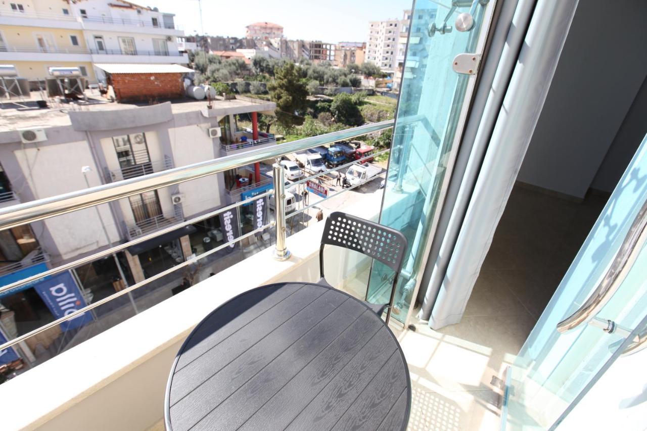 Nika Hotel Sarande Ngoại thất bức ảnh