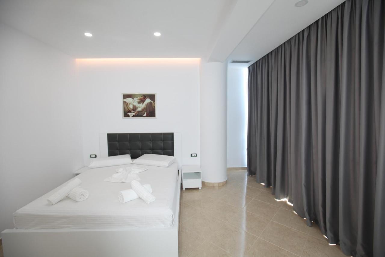 Nika Hotel Sarande Ngoại thất bức ảnh