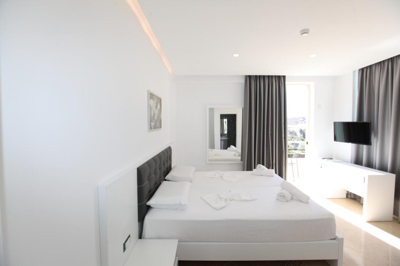 Nika Hotel Sarande Ngoại thất bức ảnh