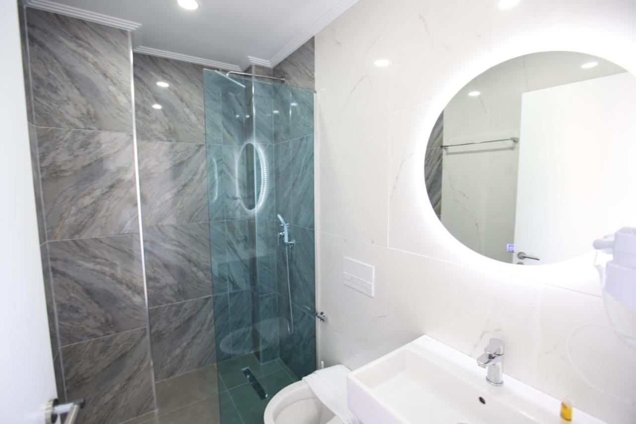 Nika Hotel Sarande Ngoại thất bức ảnh