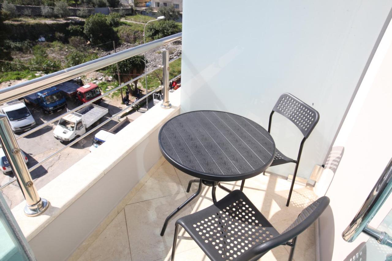 Nika Hotel Sarande Ngoại thất bức ảnh